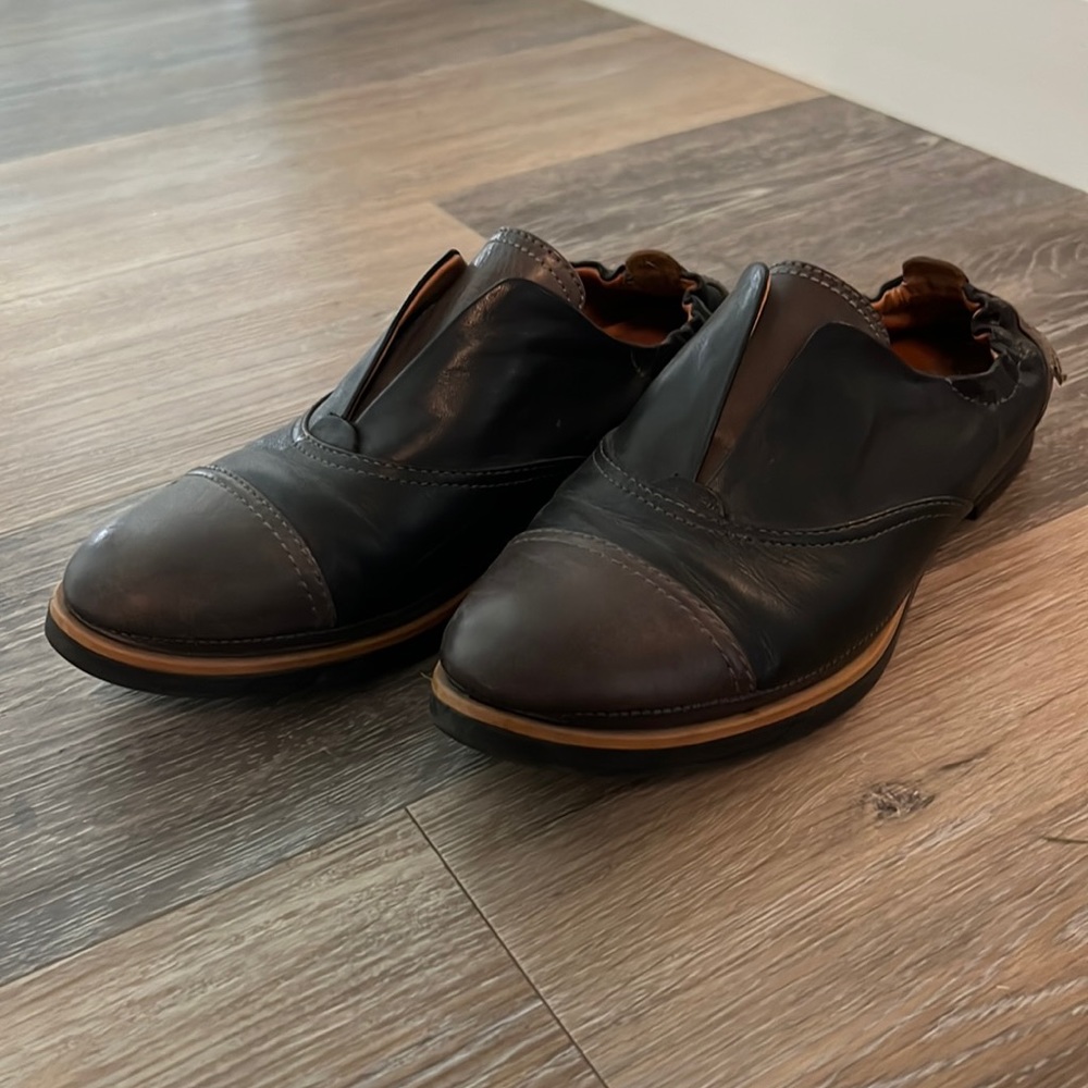 Stretch Heel Loafers